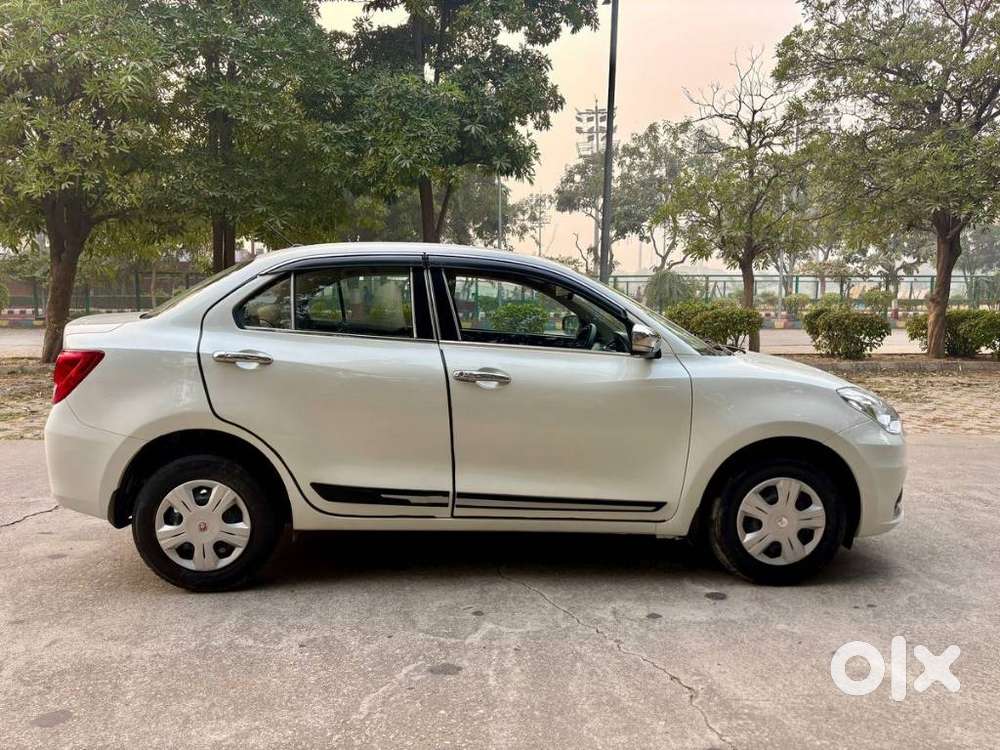 Maruti Suzuki Dzire 1.2 Vxi, 2022, Petrol