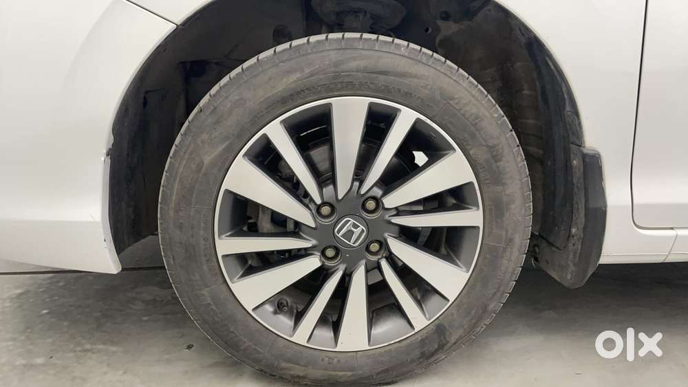 Honda City 1.5 V Cvt I-vtec Mt, 2023, Petrol