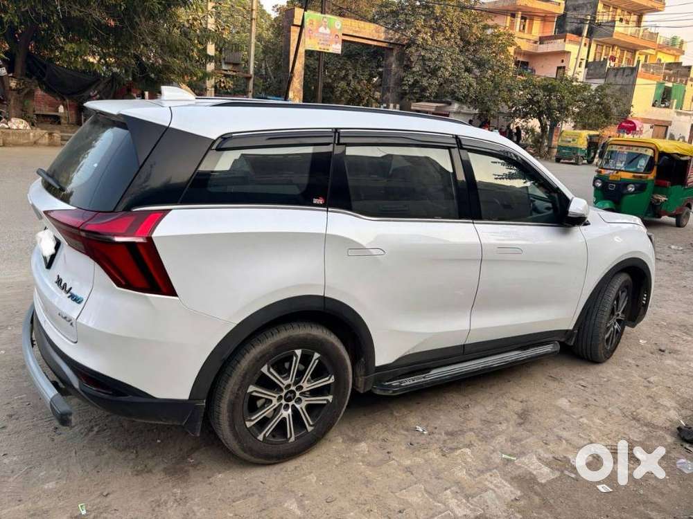Mahindra Xuv700 2.2 Ax 7 Diesel At Luxury Pack Str, 2025, Diesel