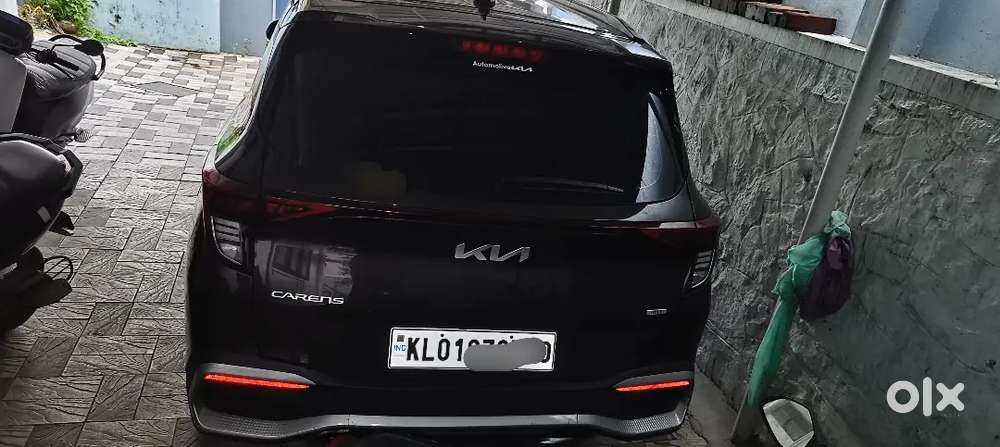 Kia Carens 2023 Diesel Well Maintained