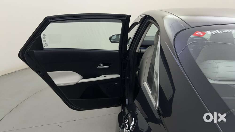 Hyundai Verna 1.5 Sx (o) Vtvt Ivt, 2023, Petrol