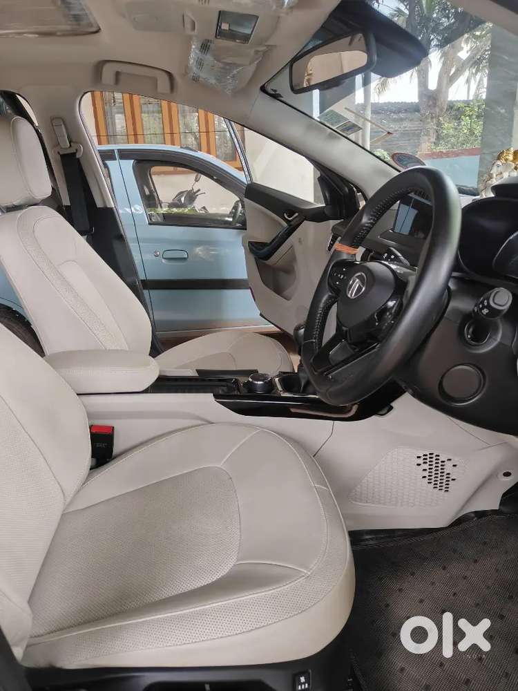 Less Than 5000 Km Driven With All Top Model Features