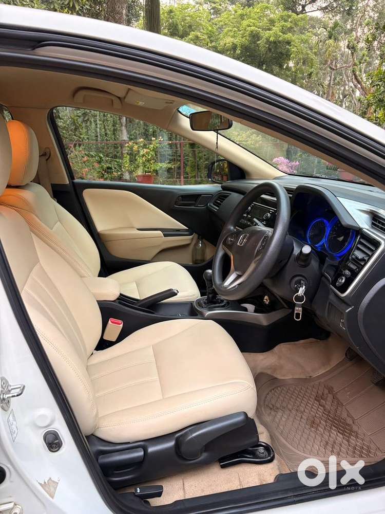 Honda City 2014 Petrol Showroom Maintained