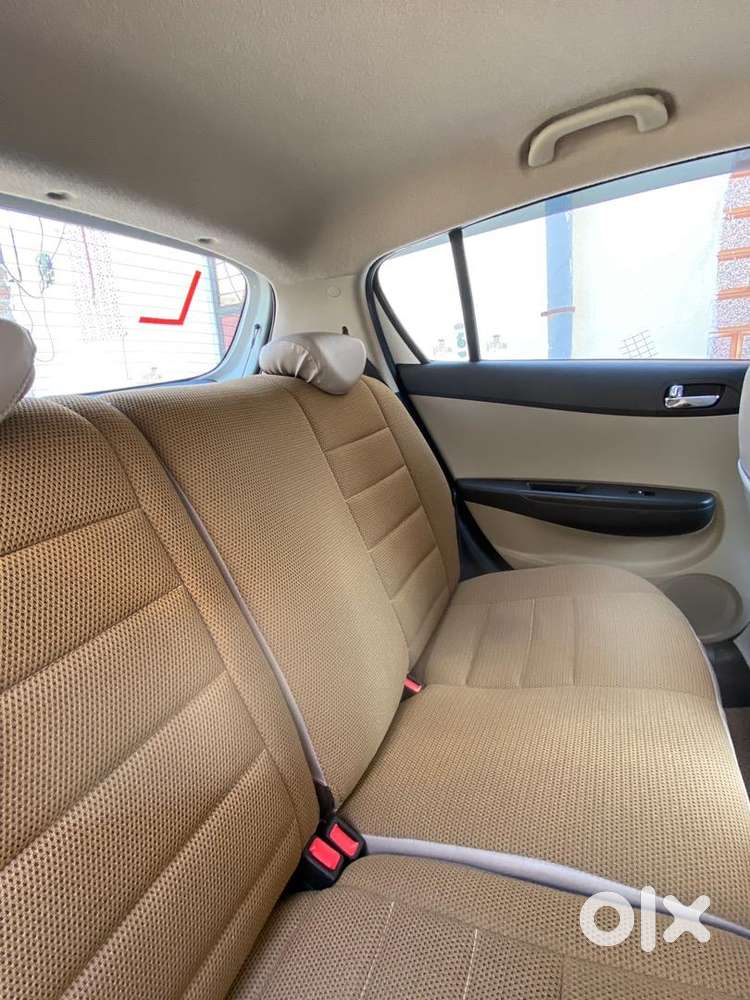 Hyundai Car Manual 2013