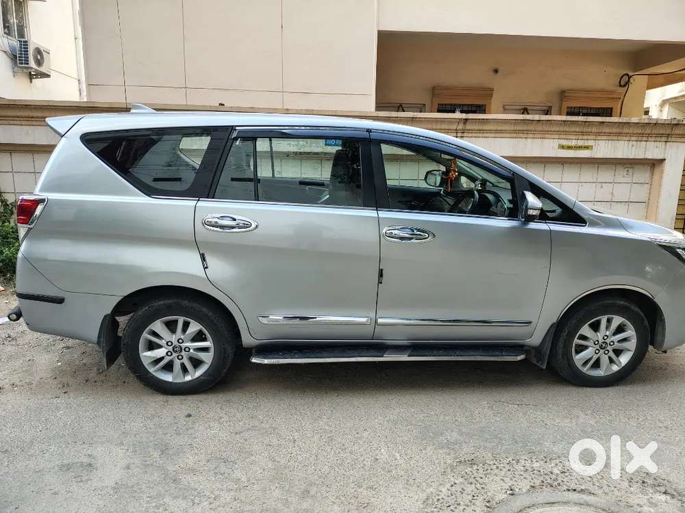 Toyota Innova Crysta 2016 Diesel 215000 Km Driven