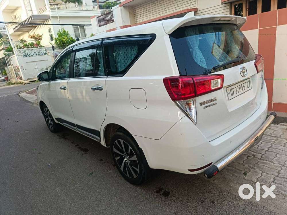 Innova Crysta 2.4 Z