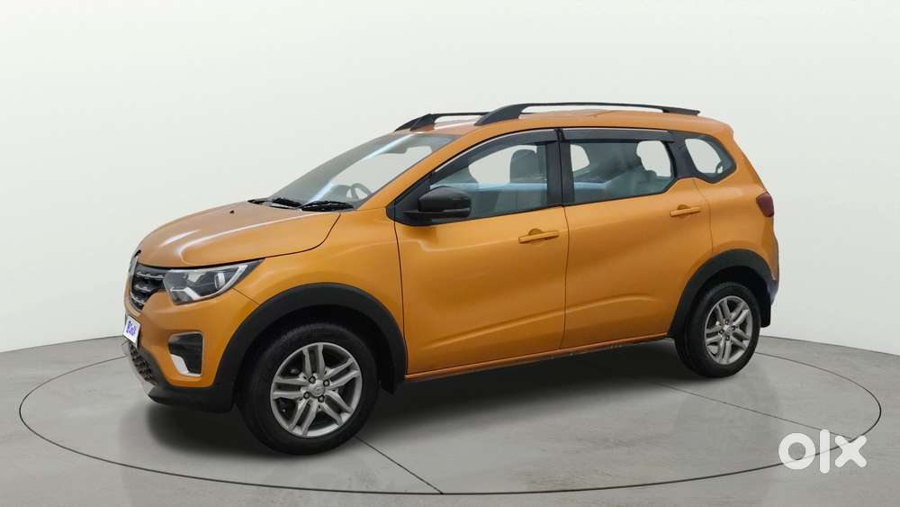 Renault Triber Rxz, 2022, Petrol