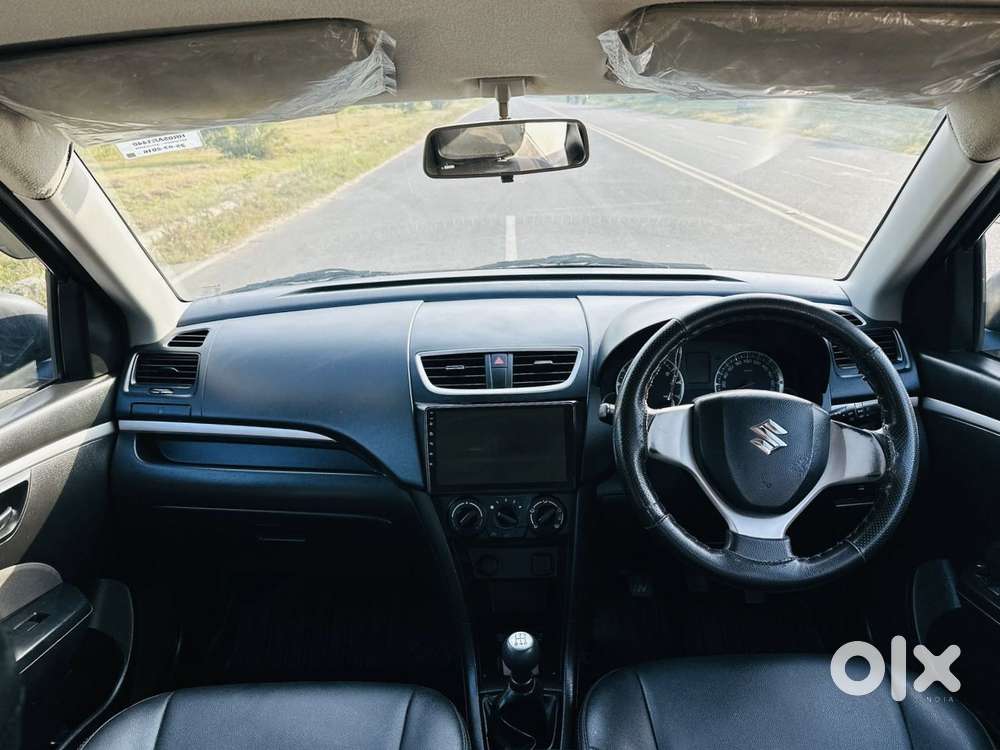 Maruti Suzuki Swift Vxi Optional, 2016, Petrol