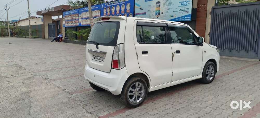 Maruti Suzuki Stingray Vxi Optional, 2017, Petrol