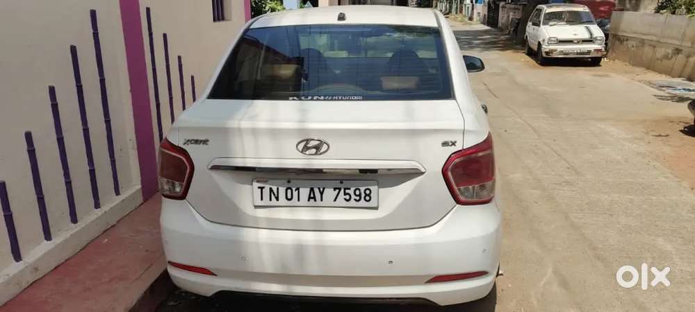 White Hyundai Xcent 2015 Petrol. Automatic Transmission.good Condition