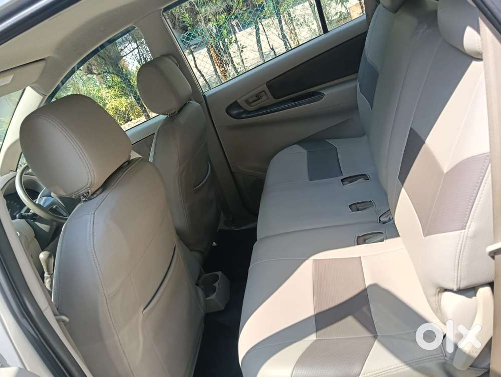 Toyota Innova 2.5 G (diesel) 8 Seater, 2013, Diesel