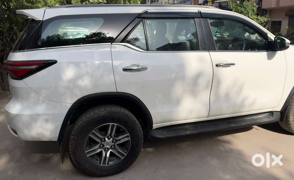 Toyota Fortuner Petrol 2022