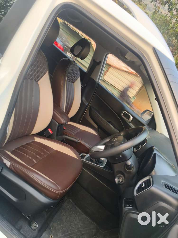 Hyundai Venue 1.2 S (o), 2022, Petrol