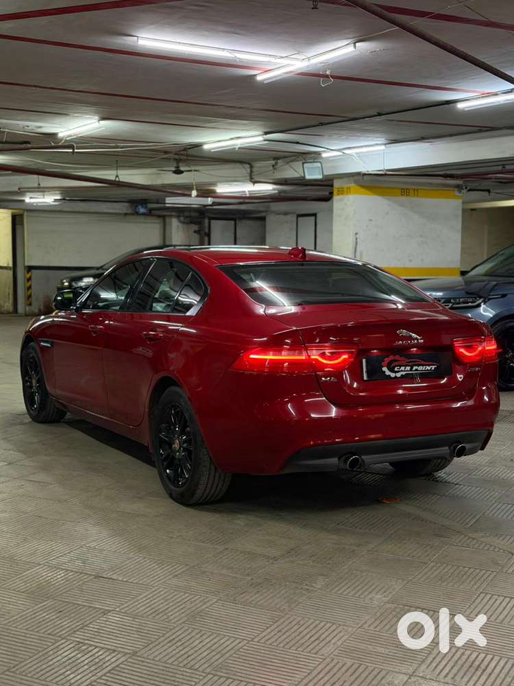 Jaguar Xe Portfolio, 2017, Petrol