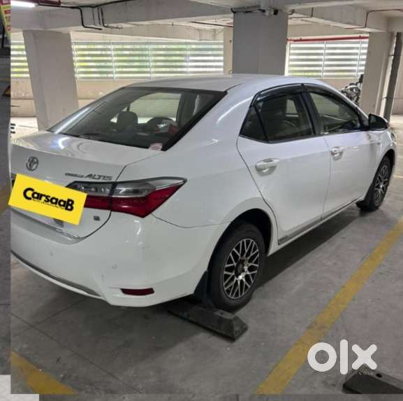 Toyota Corolla Altis 1.8 J, 2017, Petrol