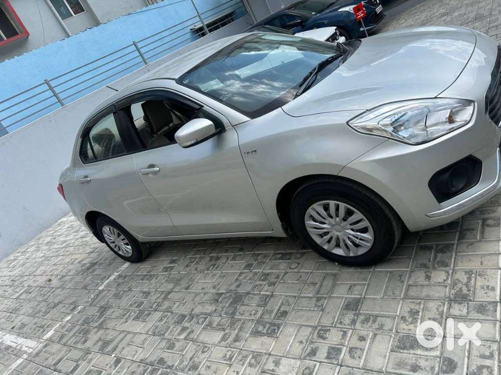 Maruti Suzuki Dzire 1.2 Vxi Amt, 2017, Petrol