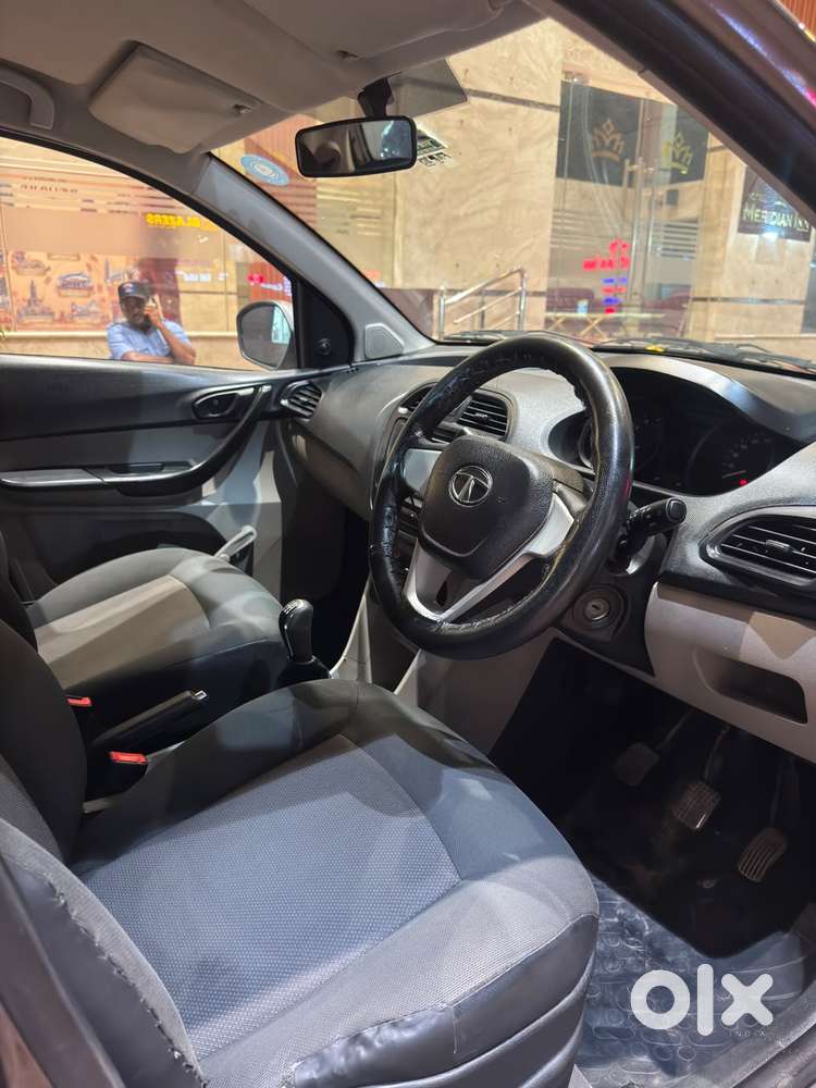Tata Tiago Xe, 2018, Petrol