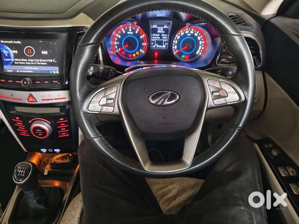 Mahindra Xuv300 W8 Petrol 2023