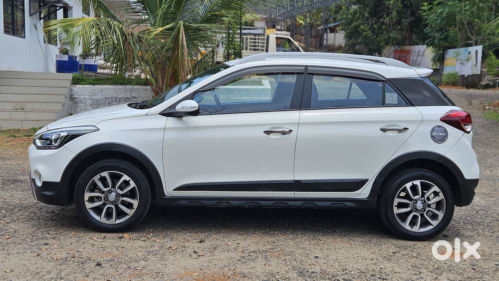 Hyundai I20 Active Sx Petrol, 2017, Petrol