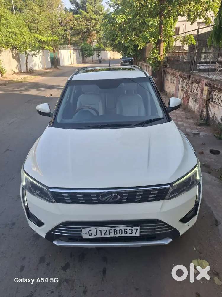 Mahindra Xuv 300 W8 Opsnal Model