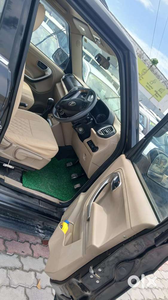 Mahindra Bolero Neo Plus N10, 2022