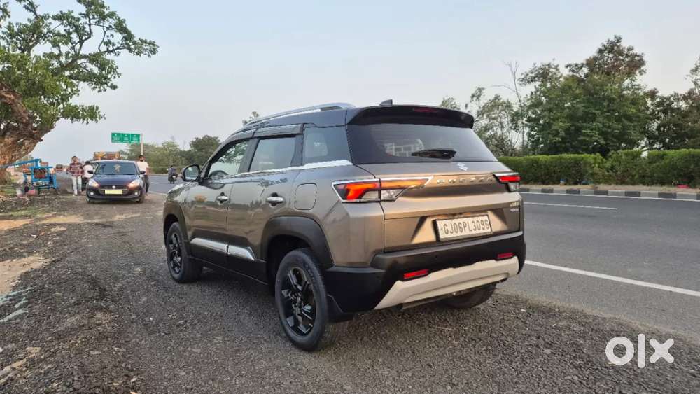 Maruti Suzuki Brezza 1.5 Zxi Smart Hybrid Dual Tone, 2023, Petrol
