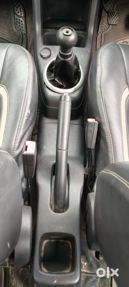 Maruti Suzuki Swift Vxi Bsiv, 2011, Petrol