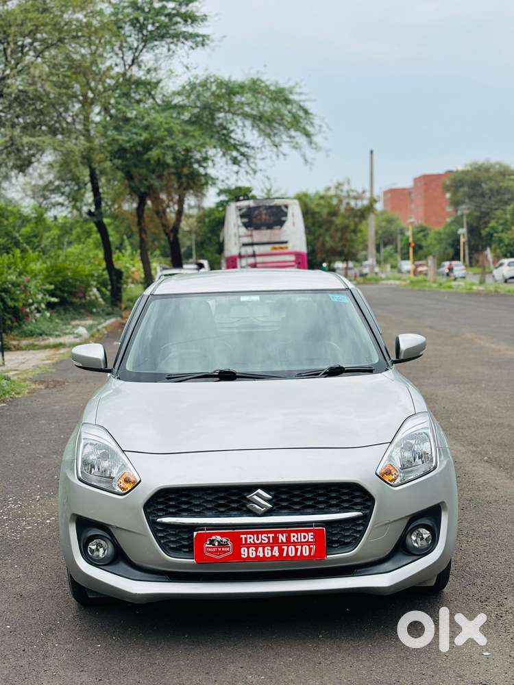 Maruti Suzuki Swift Vxi + Manual, 2022, Petrol