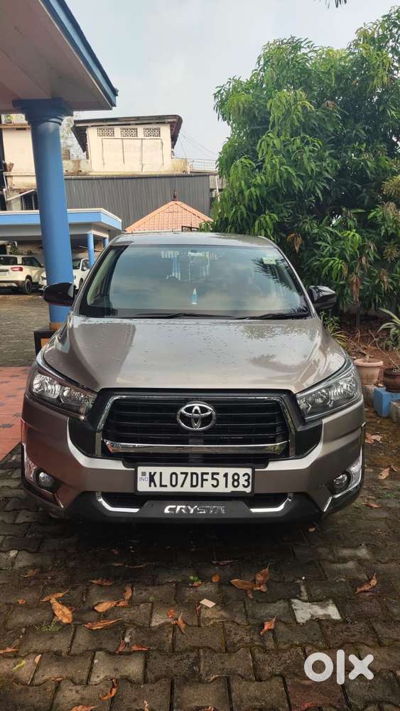 Toyota Innova Crysta 2.7 Gx At 8s, 2017, Diesel