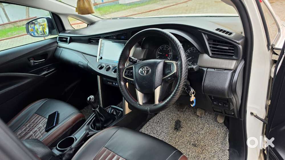 Toyota Innova Crysta 2.4 G Mt, 2022, Diesel