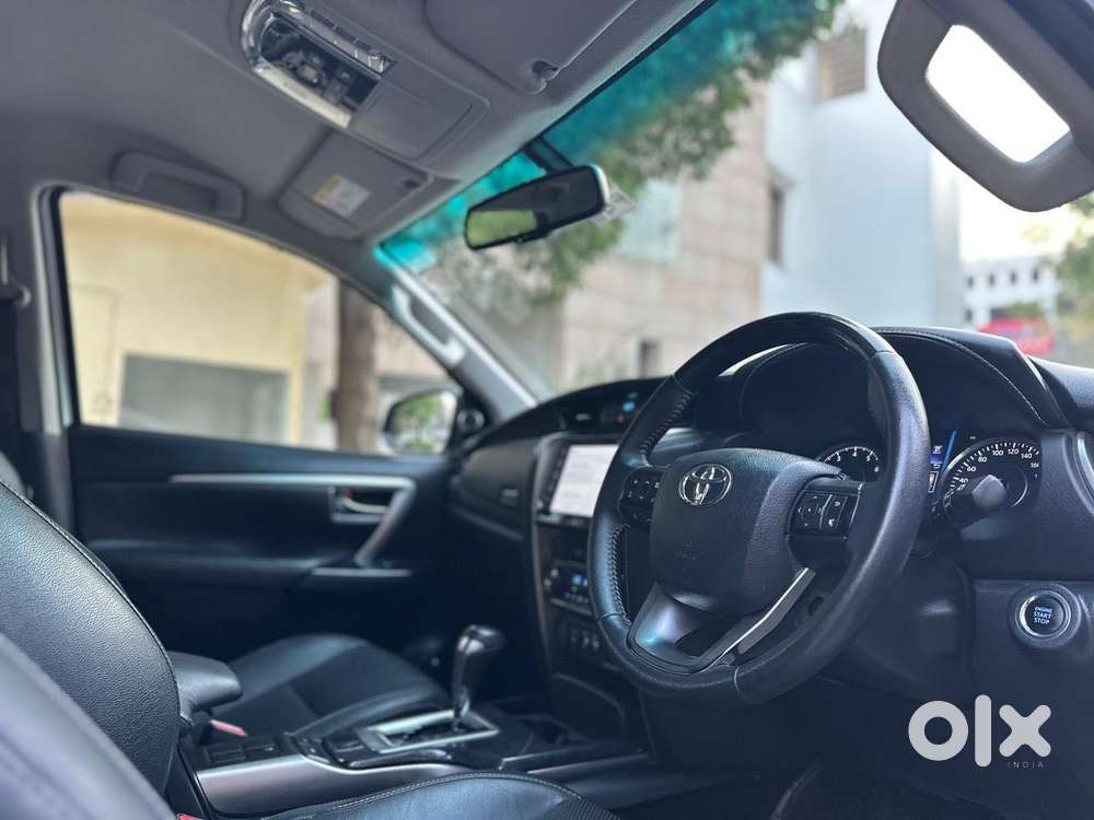 Toyota Fortuner 4x2 At 2.7 Petrol, 2024, Petrol