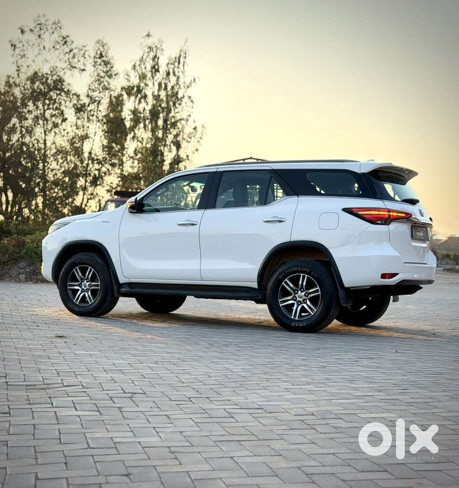 Toyota Fortuner 4x2 At 2.8 Diesel, 2023, Diesel