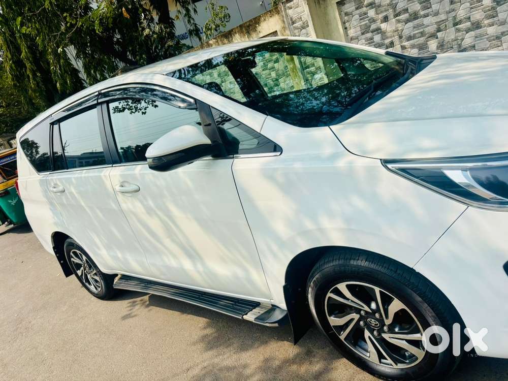 Toyota Innova Crysta 2021
