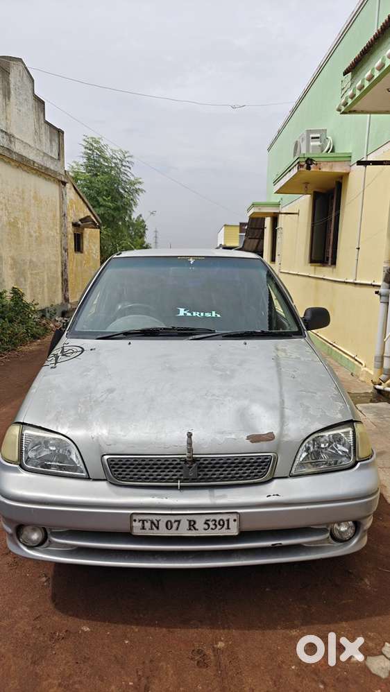 Maruti Suzuki Esteem 2002