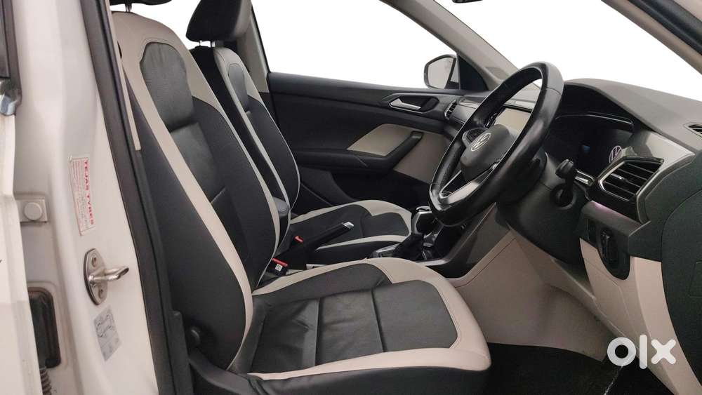 Volkswagen Taigun 1.0 Tsi Topline At, 2022, Petrol