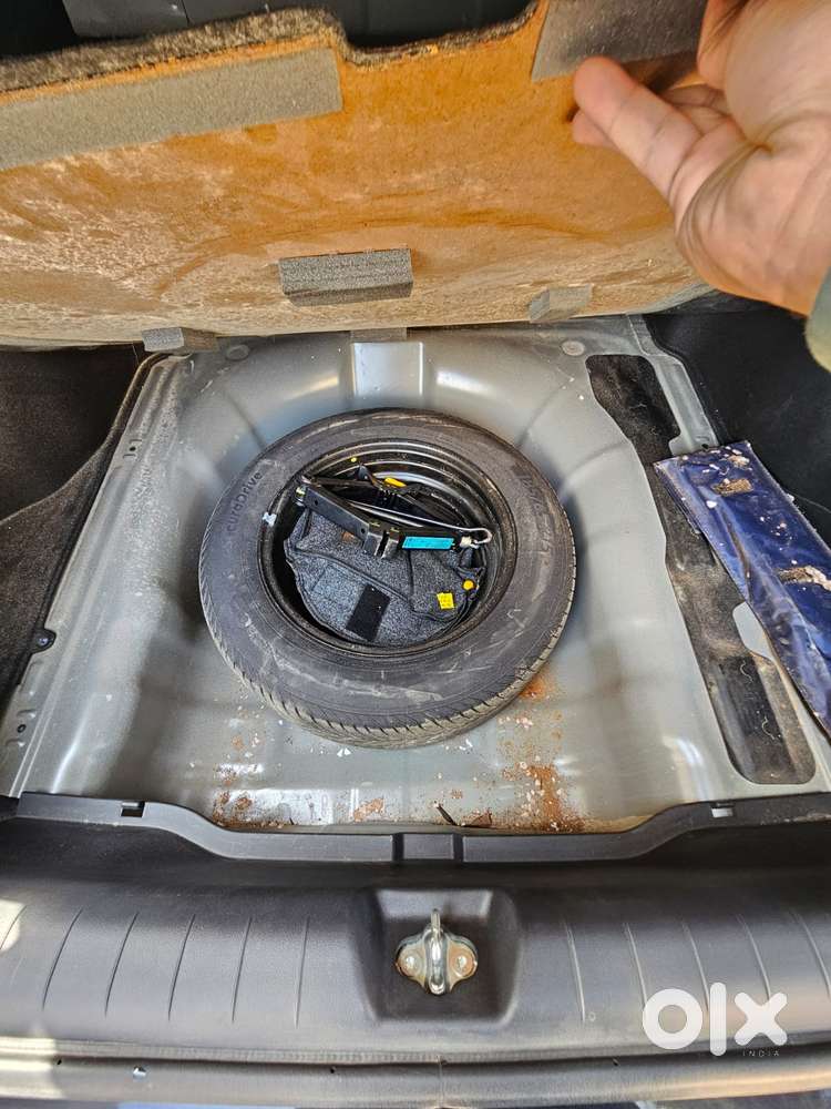 Hyundai Verna 1.5 Sx (o) Vtvt Ivt, 2024, Petrol