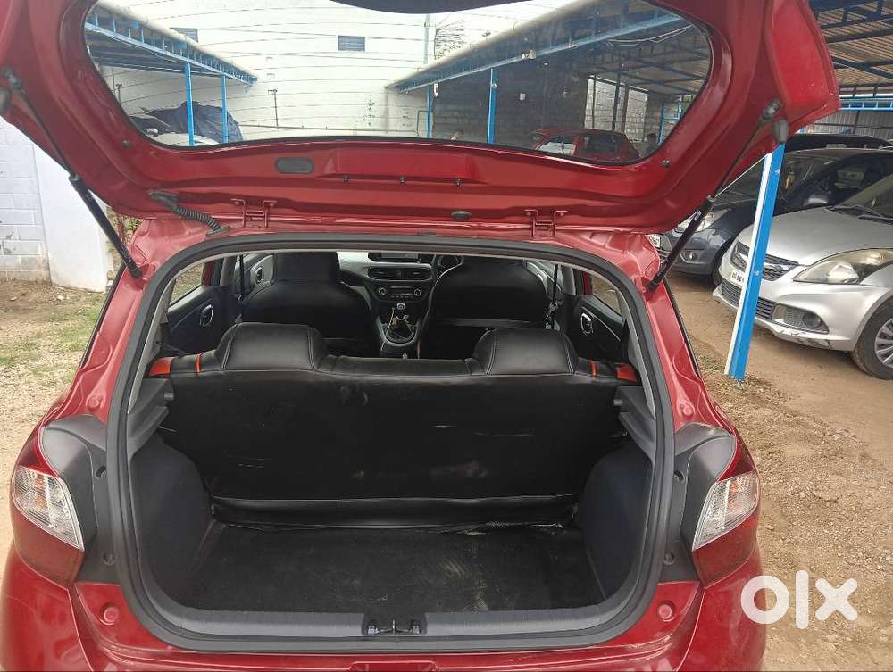 2021 Hyundai Grand I10 Nios Sportz Petrol  20,700 Km  Single Owner