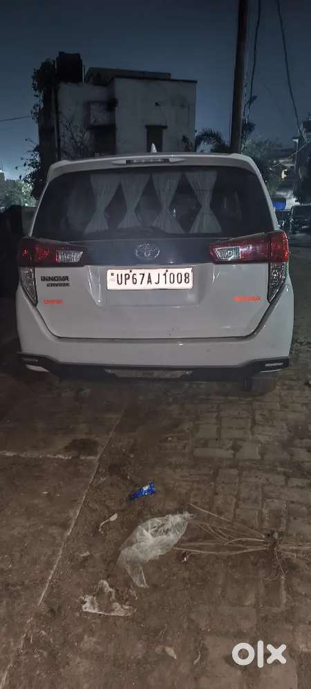 Toyota Innova Crysta 2023