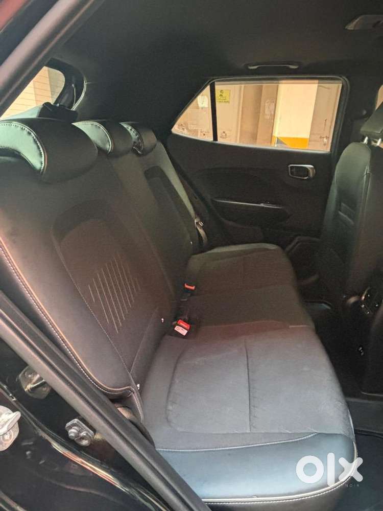 Hyundai New Venue 2024 Petrol Well Maintained