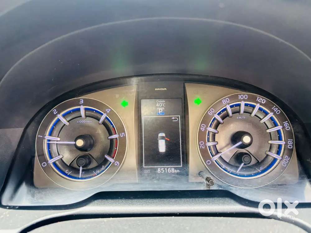 Toyota Innova Crysta 2019 Zx At Pearl White, 85,000 Km W.s.r