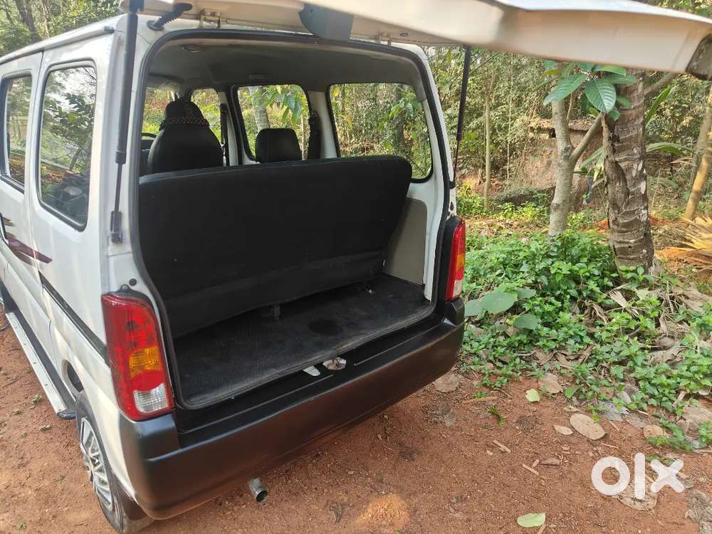 Eeco Petrol 8 Seater With Ac And Heater