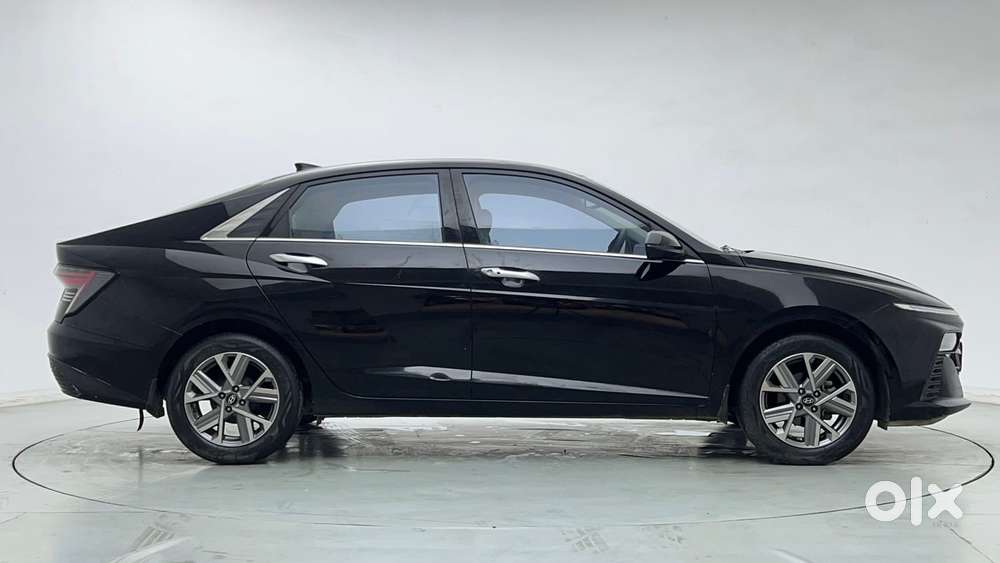 Hyundai Verna 1.5 Sx (o) Petrol Mt, 2023, Petrol