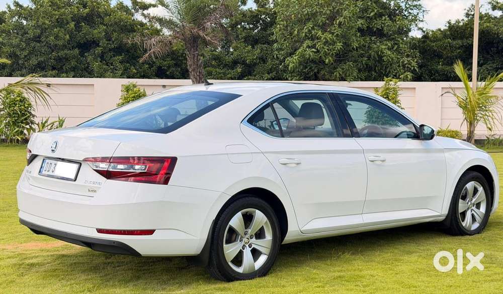 Skoda Superb L&k 2.0 Tdi At, 2020, Diesel
