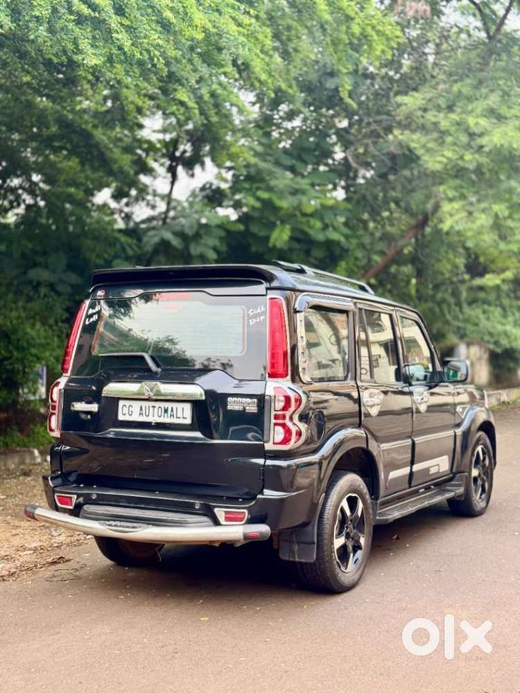 Mahindra Scorpio Classic 2.2 S 11 Mt 7 Str, 2023, Diesel