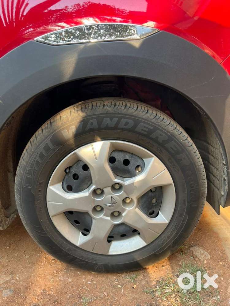 Mahindra Xuv 3xo Mx3 Petrol Well Maintained