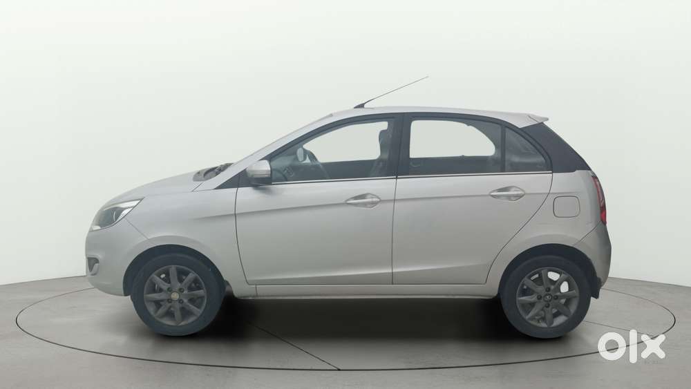 Tata Bolt Revotron Xt, 2015, Petrol