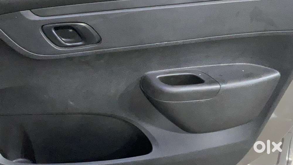 Renault Kwid 1.0 Rxt Amt Opt, 2017, Petrol