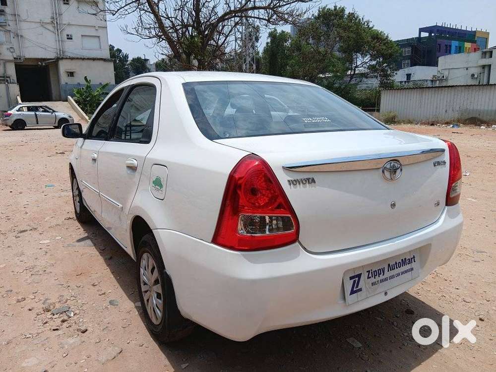 Toyota Etios Liva 2011-2012 G, 2012, Petrol