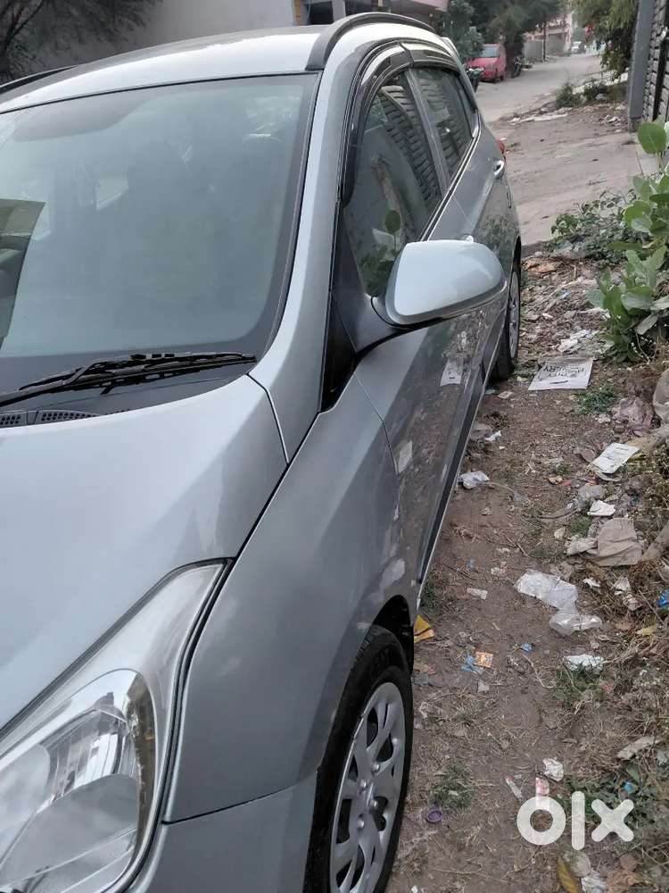 Hyundai Grand I10 2019 Petrol 40000 Km Driven