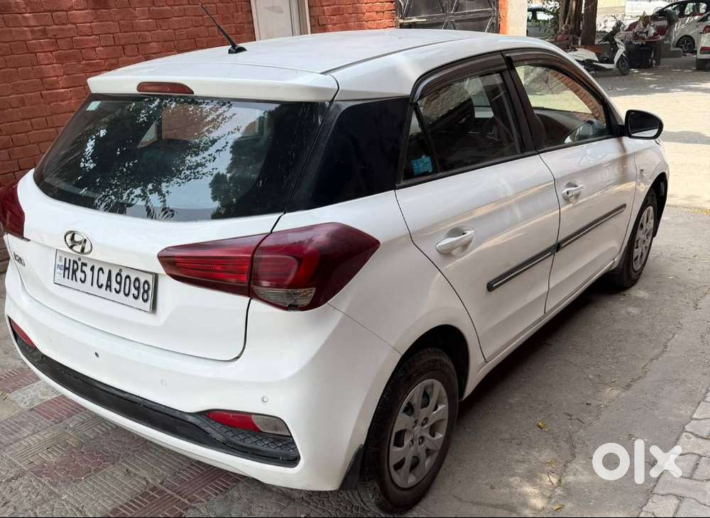 Hyundai I20 2020 Petrol 69600 Km Driven